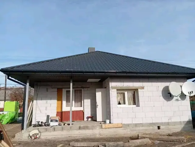 Будинок з газоблоку: дах і водостоки